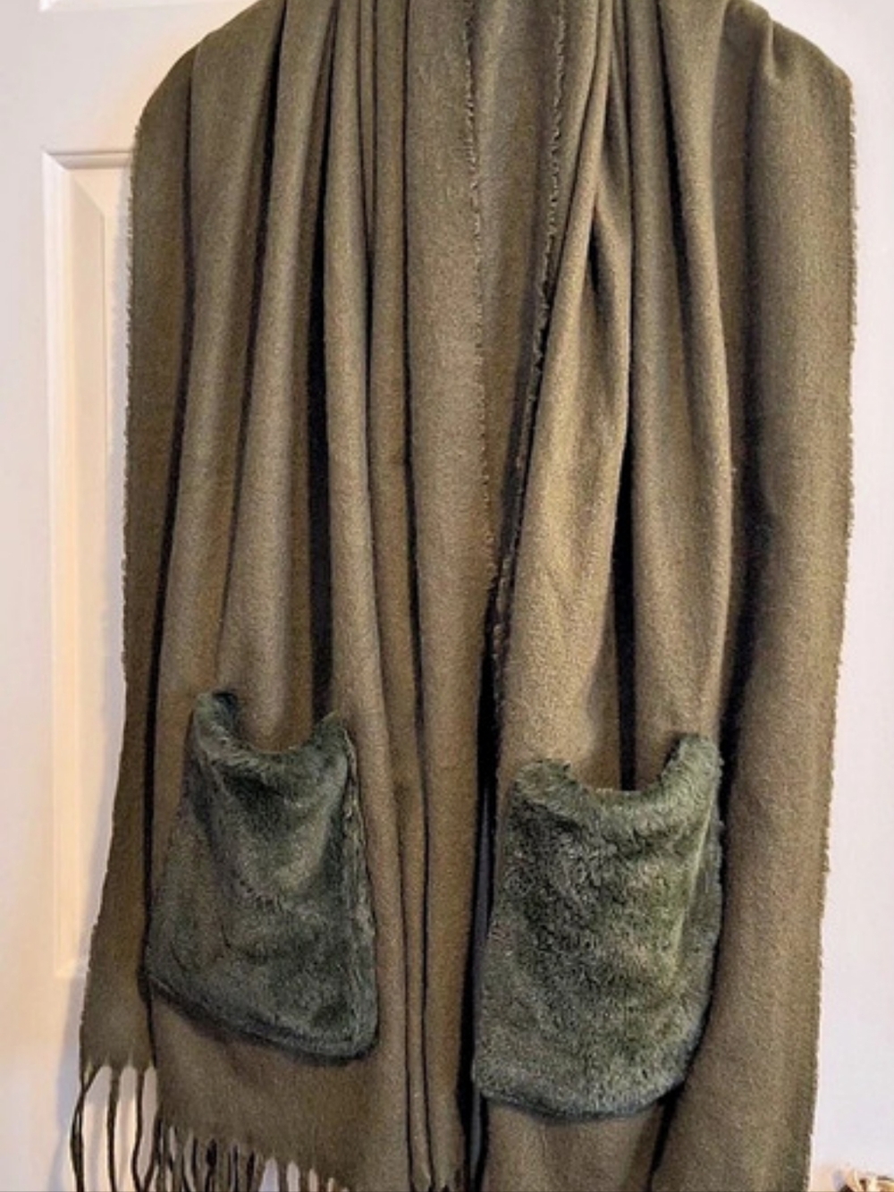 Summer & Rose Fringe Pocket Wrap in Green